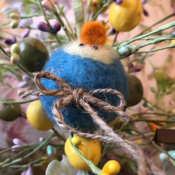 Handmade needle felted Easter egg duckling ornament collectable decoration gift - Picture 6 of 6